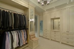 Master Closet - Country homes for sale and luxury real estate including horse farms and property in the Caledon and King City areas near Toronto