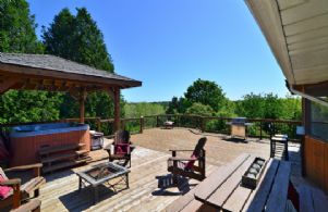 Patio - Country homes for sale and luxury real estate including horse farms and property in the Caledon and King City areas near Toronto