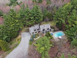 Character Home on 10 Acres - Country homes for sale and luxury real estate including horse farms and property in the Caledon and King City areas near Toronto