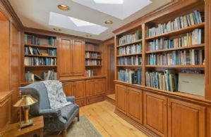 Library - Country homes for sale and luxury real estate including horse farms and property in the Caledon and King City areas near Toronto