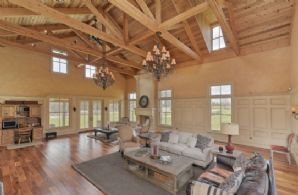 Great Room with Walk-out - Country homes for sale and luxury real estate including horse farms and property in the Caledon and King City areas near Toronto