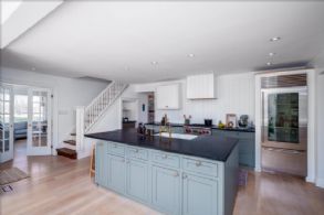 Kitchen - Country homes for sale and luxury real estate including horse farms and property in the Caledon and King City areas near Toronto